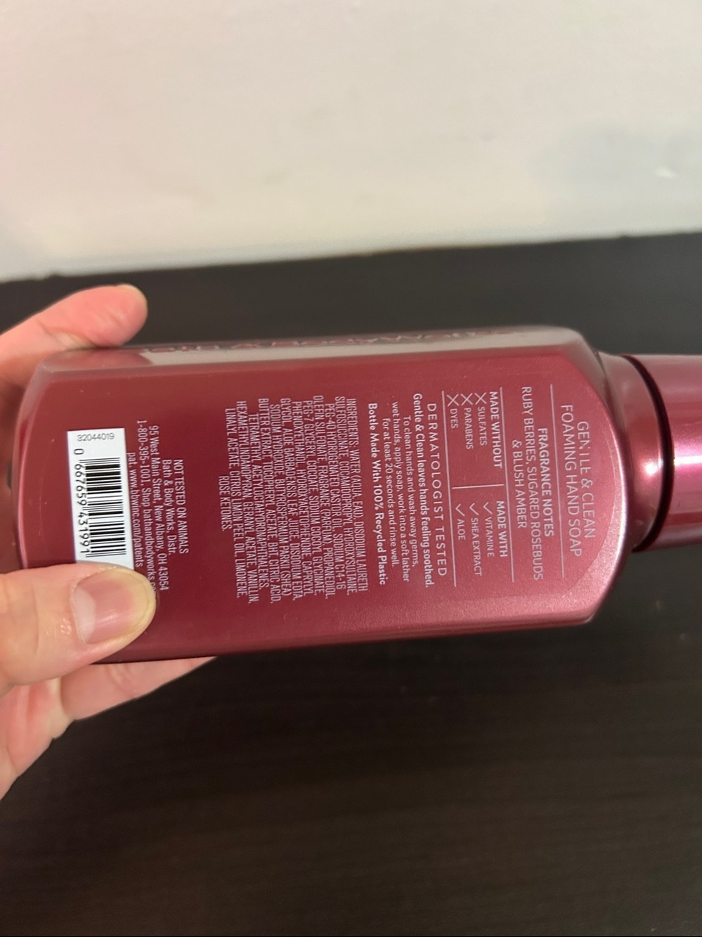 Foaming Hand Soap Covered in Roses - Picture 3 of 3